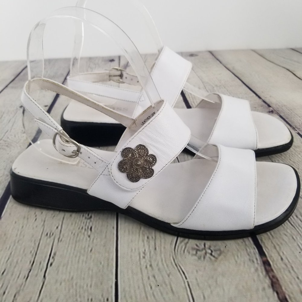 Bass White Square Toe Cloe Sandal